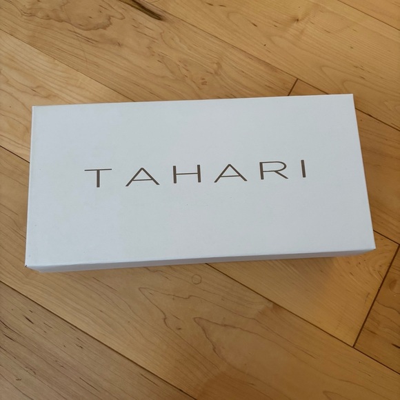 Tahari Black Patent Ballet Flats Mary Janes Womens Size 8.5 New In Box Office - Picture 8 of 8
